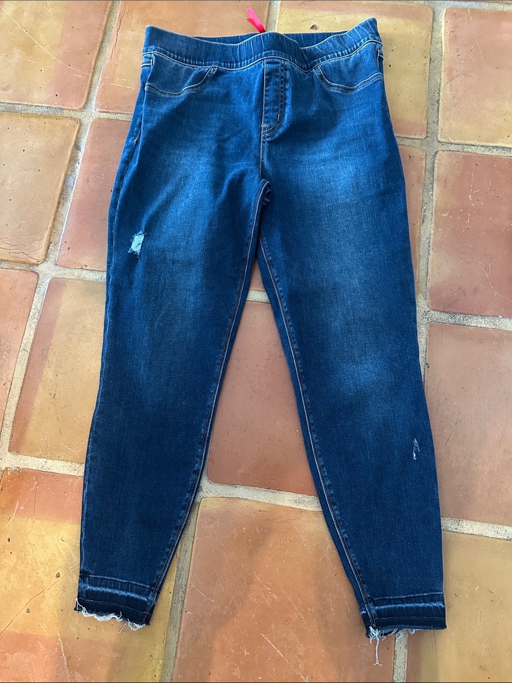 Spanx released hem leggings